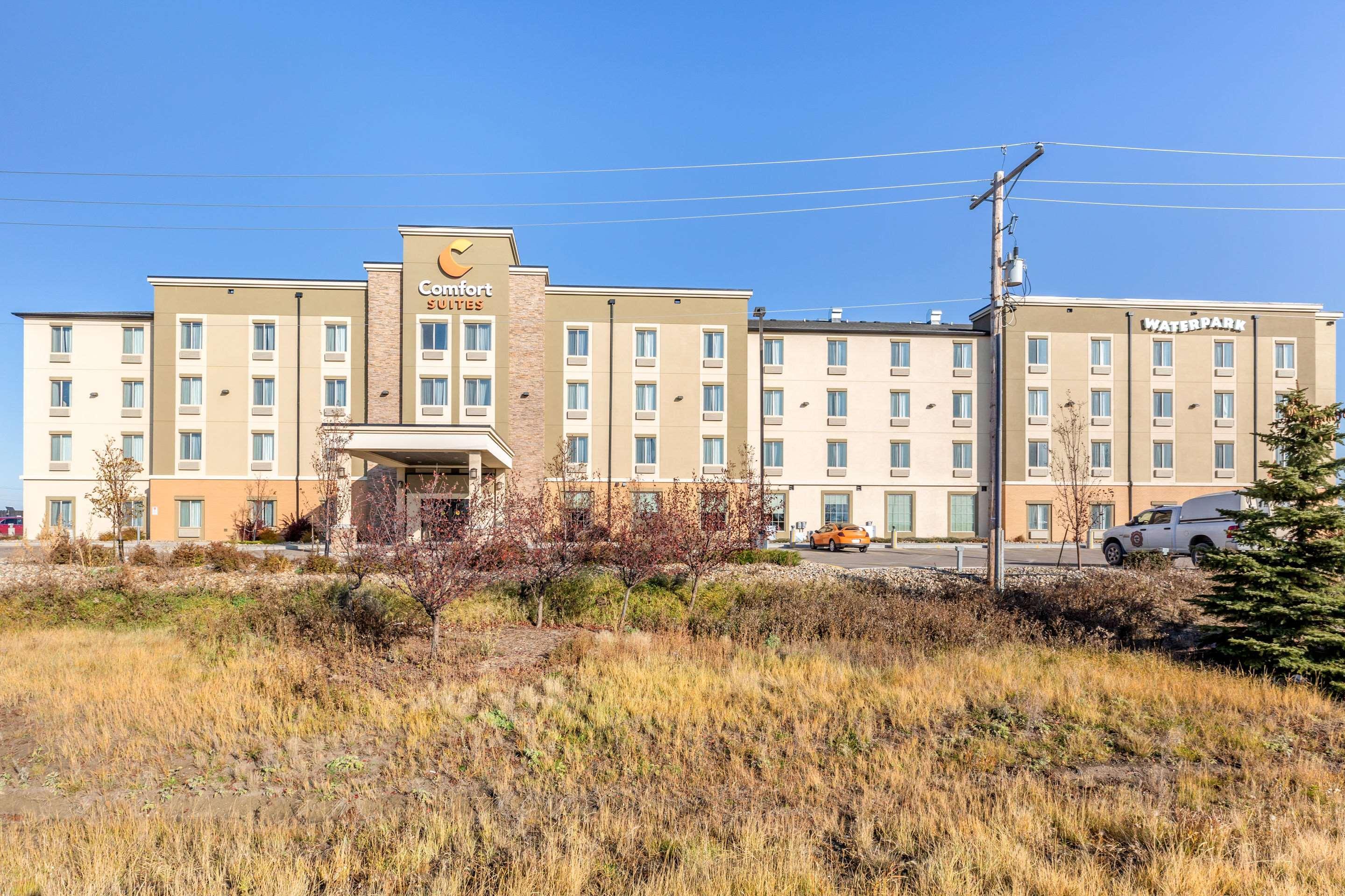 Comfort Suites Regina Exterior photo