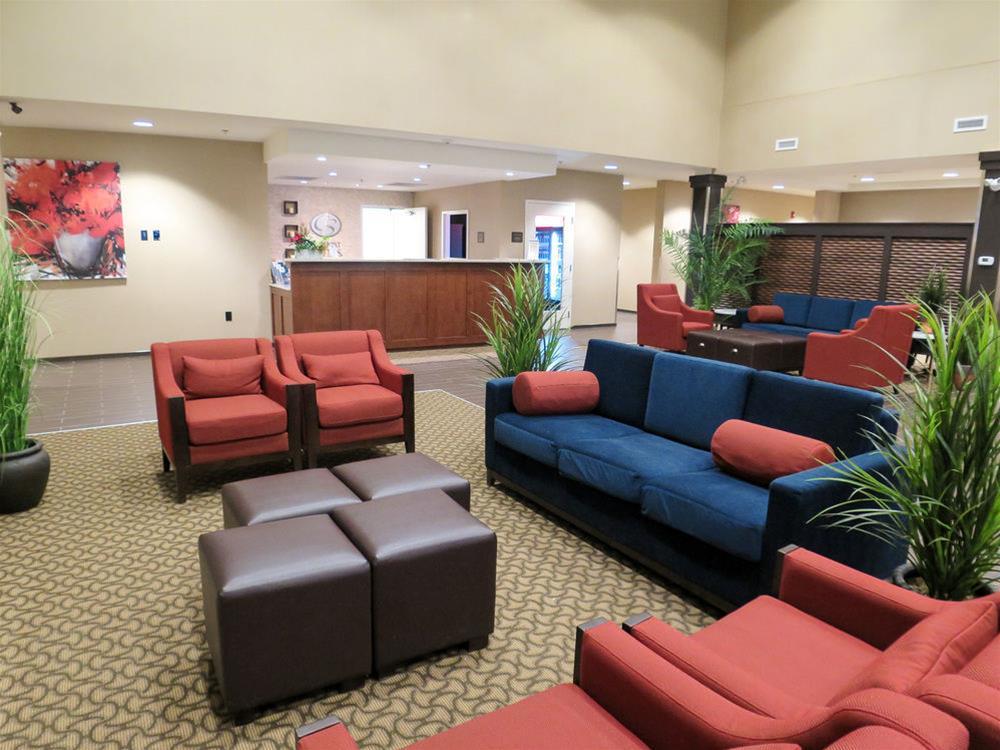Comfort Suites Regina Exterior photo